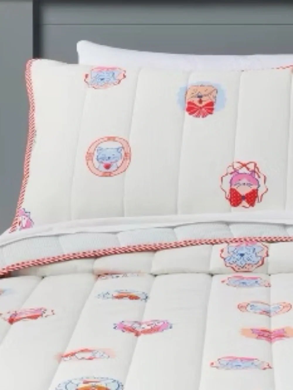 NEW Pillowfort Patisserie Cat/Dog Pillow Sham, Standard